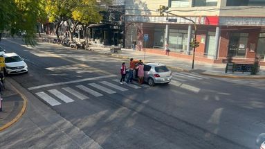Los integrantes de la comunidad gitana quedaron procesados por la pelea que ocurrió el viernes 29 de agosto a las 9:30 en Avenida de Mayo y Alem. Los integrantes de la comunidad gitana quedaron procesados por la pelea que ocurrió el viernes 29 de agosto a las 9:30 en Avenida de Mayo y Alem.