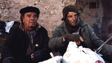 La propuesta continúa con la proyección de Gente di Roma película del año 2003 dirigida por Ettore Scola. La propuesta continúa con la proyección de Gente di Roma película del año 2003 dirigida por Ettore Scola.