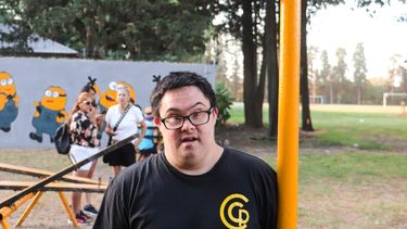 En el campo de deportes de Comu la plaza de juegos infantiles lleva el nombre Manu Baldoni. En el campo de deportes de Comu la plaza de juegos infantiles lleva el nombre Manu Baldoni.