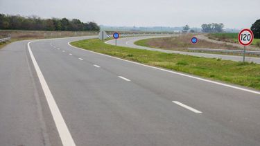 el gobierno extendio el plazo para concesionar 2.500 km de rutas, entre ellas la autopista pilar pergamino el gobierno extendio el plazo para concesionar 2.500 km de rutas, entre ellas la autopista pilar pergamino