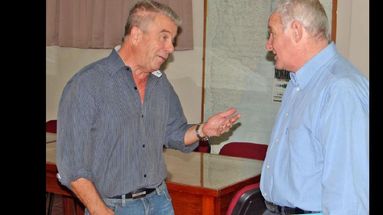 Los tocayos durante la reunión de esta semana. (INTA PERGAMINO)