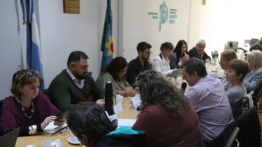 el gobierno de axel kicillof debe darle una respuesta a docentes y estatales en materia salarial el gobierno de axel kicillof debe darle una respuesta a docentes y estatales en materia salarial