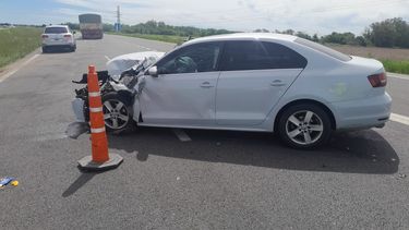 En la tarde de este miércoles en la autopista de la ruta 8, a la altura de San Antonio de Areco, la médica y política líder del Frente Renovador local, Marita Conti, protagonizó un siniestro vial al colisionar al mando de su automóvil contra una camioneta. En la tarde de este miércoles en la autopista de la ruta 8, a la altura de San Antonio de Areco, la médica y política líder del Frente Renovador local, Marita Conti, protagonizó un siniestro vial al colisionar al mando de su automóvil contra una camioneta.