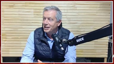 Emilio Monzó estuvo en los estudios de La Opinión Play.