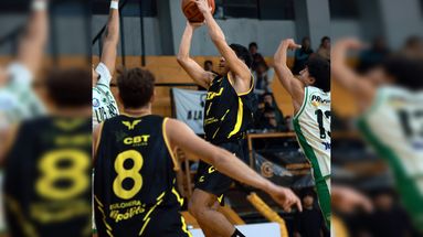 Comunicaciones venció a Los Andes en el “Pickle Gracia” y consiguió su cuarta victoria. Comunicaciones venció a Los Andes en el “Pickle Gracia” y consiguió su cuarta victoria.