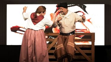 Silvina Bartolini y Julio César Rosales desde hace cuatro años llevan adelante el proyecto Sencillito y al Corazón. Silvina Bartolini y Julio César Rosales desde hace cuatro años llevan adelante el proyecto Sencillito y al Corazón.