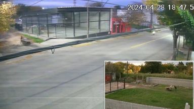 En la tarde del domingo un ladrón se llevó la hoja del portón de un depósito y este martes ingresaron nuevamente a sustraer elementos del interior.