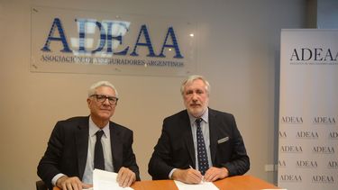 Los convenios tendrán una vigencia inicial de dos años, con renovación automática salvo decisión en contrario de alguna de las partes, y no implican compromisos económicos directos. Desde ambas instituciones señalaron que el desafío ahora será traducir el acuerdo en resultados concretos que reduzcan el fraude y fortalezcan la seguridad jurídica del sistema. Los convenios tendrán una vigencia inicial de dos años, con renovación automática salvo decisión en contrario de alguna de las partes, y no implican compromisos económicos directos. Desde ambas instituciones señalaron que el desafío ahora será traducir el acuerdo en resultados concretos que reduzcan el fraude y fortalezcan la seguridad jurídica del sistema.