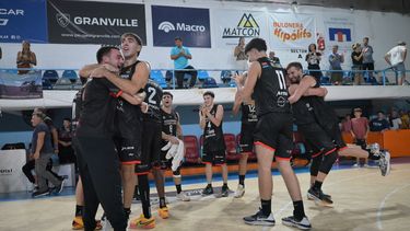 Victoria que vale oro: Pergamino Básquet derrotó a Gimnasia en el “Dorado Merlo” y respira.