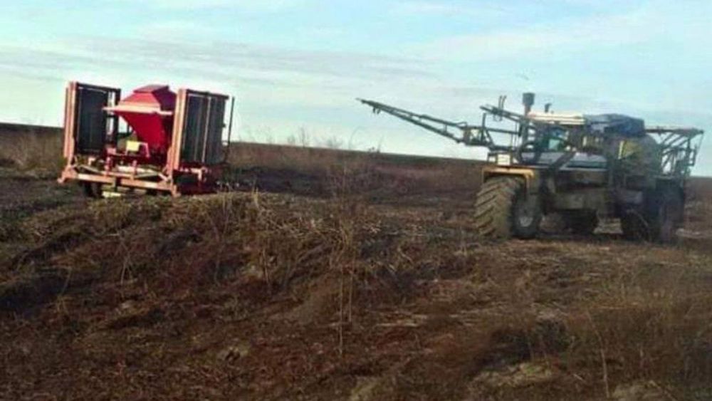 La Federación Agraria Argentina (FAA), filial Villa Ramallo, expresó su preocupación y un fuerte rechazo ante la reciente aprobación, por mayoría del Concejo Deliberante, de un proyecto que establece un aumento del 50% en las tasas municipales —incluida la correspondiente al mantenimiento de la red vial— y la creación de una nueva tasa sobre los combustibles destinada al mismo fin. La Federación Agraria Argentina (FAA), filial Villa Ramallo, expresó su preocupación y un fuerte rechazo ante la reciente aprobación, por mayoría del Concejo Deliberante, de un proyecto que establece un aumento del 50% en las tasas municipales —incluida la correspondiente al mantenimiento de la red vial— y la creación de una nueva tasa sobre los combustibles destinada al mismo fin.
