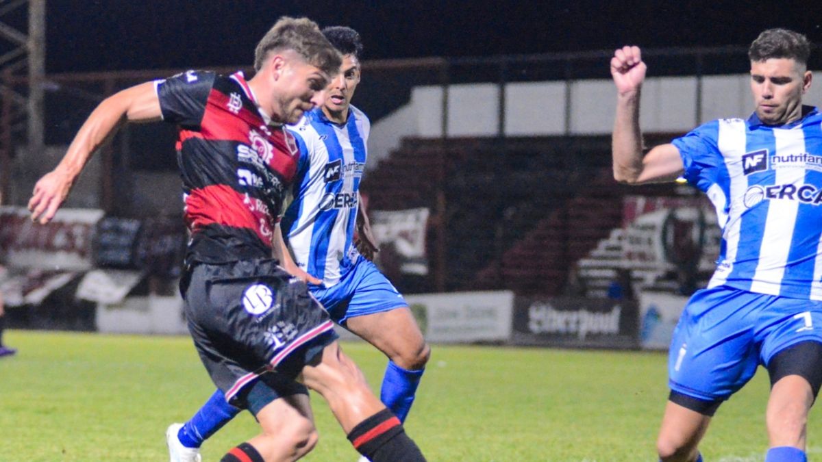 Douglas venció a Argentino de Monte Maíz y sacó una buena diferencia