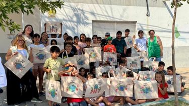 En el marco del Día Mundial de la Educación Ambiental, se llevó a cabo una actividad con niños del Centro de Desarrollo Comunitario 12 de Octubre.