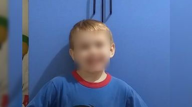 El niño es buscado por la tutora y los familiares preocupados por las condiciones en las que pueda estar viviendo.