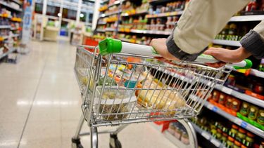El relevamiento local de supermercados muestra aumentos en carnes, frutas y verduras, superando el 2,3% que informó el Indec a nivel país. El relevamiento local de supermercados muestra aumentos en carnes, frutas y verduras, superando el 2,3% que informó el Indec a nivel país.