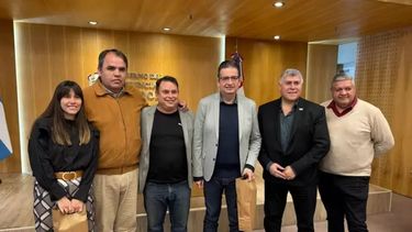 En Córdoba, las cooperativas y mutuales de producción tendrán un nuevo espacio para mostrar lo que elaboran. Se trata de “Punto Coop”, un programa que busca que alimentos, textiles, cosmética, artículos de limpieza, lácteos, miel y hasta productos para el hogar hechos por cooperativas cordobesas ganen más presencia en góndolas, supermercados, almacenes y ferias. En Córdoba, las cooperativas y mutuales de producción tendrán un nuevo espacio para mostrar lo que elaboran. Se trata de “Punto Coop”, un programa que busca que alimentos, textiles, cosmética, artículos de limpieza, lácteos, miel y hasta productos para el hogar hechos por cooperativas cordobesas ganen más presencia en góndolas, supermercados, almacenes y ferias.