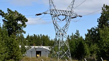 El sábado desde las 19:00 las localidades de El Socorro, Manuel Ocampo, Pearson, Ayerza y parte de Luar Kayad carecen de servicio eléctrico. El sábado desde las 19:00 las localidades de El Socorro, Manuel Ocampo, Pearson, Ayerza y parte de Luar Kayad carecen de servicio eléctrico.