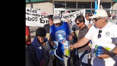 Productores de Federación Agraria protestaron cerca de Villa María. (FAA)