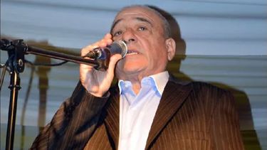 Héctor Chulengo Riera sucederá a Guillermo Capdevila en la presidencia de la Liga de Pergamino. Héctor Chulengo Riera sucederá a Guillermo Capdevila en la presidencia de la Liga de Pergamino.