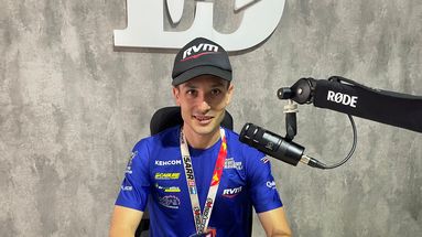 Joaquín Debeljuh en su visita al programa Fuera de Página de La Opinión Play.