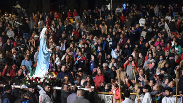 Preparación para el aniversario de la Virgen del Rosario de San Nicolás Preparación para el aniversario de la Virgen del Rosario de San Nicolás