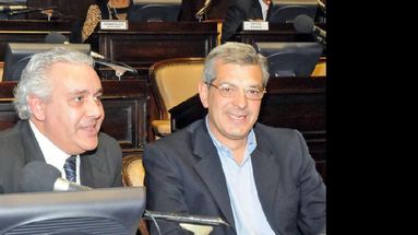 El dirigente pergaminense Manuel Elías junto a Julián Domínguez. (MANUEL ELIAS)
