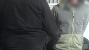 El convicto aprehendido por la Policía del Comando de Patrulla. El convicto aprehendido por la Policía del Comando de Patrulla.