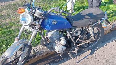 Un hombre herido en zona norte de San Nicolas tras atropellar un perro con su moto. Un hombre herido en zona norte de San Nicolas tras atropellar un perro con su moto.
