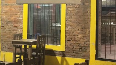 Parrilla Don Barrio se ubica en avenida Rocha 269 de Pergamino.