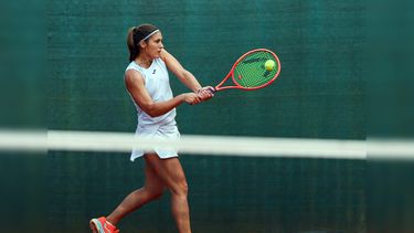 Julia Riera dio este miércoles el primer paso en el torneo W75 de Chiasso. Julia Riera dio este miércoles el primer paso en el torneo W75 de Chiasso.