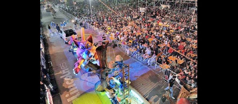 El Carnaval de Lincoln contará con carrozas, minicarrozas y cabezudos, entre otros atractivos. Luciano Pereyra abrirá el show.  (LINCOLESCARNAVAL.COM.AR)