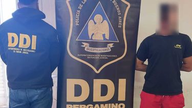 La DDI Pergamino detuvo al sujeto involucrado en causas judiciales que van a juicio oral en el Juzgado Correccional 1. La DDI Pergamino detuvo al sujeto involucrado en causas judiciales que van a juicio oral en el Juzgado Correccional 1.