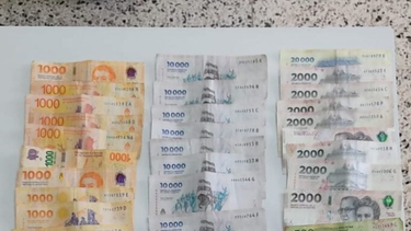 Seis aprehendidos tras dos allanamientos por denuncia de amenaza en San Nicolás. Seis aprehendidos tras dos allanamientos por denuncia de amenaza en San Nicolás.