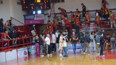 El Club Belgrano San Nicolás no pudo completar su partido y deberá esperar la resolución en la Liga Federal de Básquetbol. El Club Belgrano San Nicolás no pudo completar su partido y deberá esperar la resolución en la Liga Federal de Básquetbol.