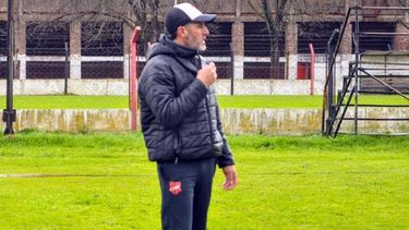 Desde la llegada de Adrián Aranda, el Rojinegro mejoró su rendimiento colectivo y es protagonista en la Reválida. Desde la llegada de Adrián Aranda, el Rojinegro mejoró su rendimiento colectivo y es protagonista en la Reválida.