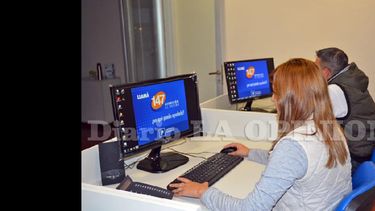 Todo reclamo al que corresponda dar respuesta al Municipio puede ser canalizado a través de un llamado al 147. (LA OPINION)