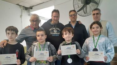 La premiación de la categoría Sub 10 en la cuarta etapa realizada en la Agrotécnica.