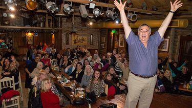 Oscar Scalbi vuelve con su espectáculo audiovisual a Florentino Teatro Bar pensado para mayores de 50. Oscar Scalbi vuelve con su espectáculo audiovisual a Florentino Teatro Bar pensado para mayores de 50.