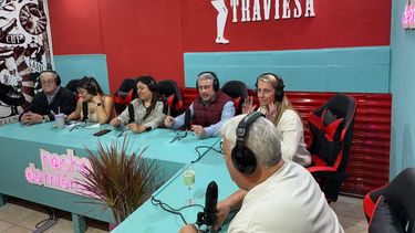 En el primer programa de noche de miércoles estuvieron invitados Javier Martínez y María Paula Bustos En el primer programa de noche de miércoles estuvieron invitados Javier Martínez y María Paula Bustos