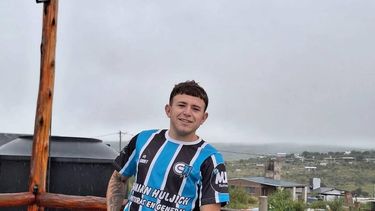 Marcos Gorbarán tenía 21 años y caminaba por el terraplén para encontrarse con sus amigos.