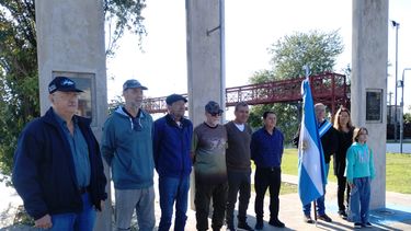 Como en cada 2 de mayo, el Monumento a los Caídos, será el lugar en que se honrará la memoria de Tomás Silva. Como en cada 2 de mayo, el Monumento a los Caídos, será el lugar en que se honrará la memoria de Tomás Silva.