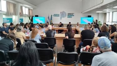 Representantes municipales participaron de una jornada de trabajo convocada por el Ministerio de Desarrollo de la Comunidad bonaerense. El distrito asistió en su carácter de coordinador de dos espacios destinados a la formación y contención de jóvenes. Representantes municipales participaron de una jornada de trabajo convocada por el Ministerio de Desarrollo de la Comunidad bonaerense. El distrito asistió en su carácter de coordinador de dos espacios destinados a la formación y contención de jóvenes.