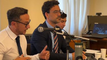 El fiscal Francisco Furnari, el ayudante fiscal Juan Tomás Godoy y el secretario Marcos Polo integraron el bloque de la acusación. El fiscal Francisco Furnari, el ayudante fiscal Juan Tomás Godoy y el secretario Marcos Polo integraron el bloque de la acusación.