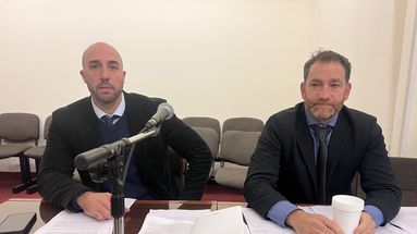 Colón: los abogados defensores Germán Brescovich y Joaquín Fraga hicieron llegar el pedido de publicación de una importante aclaración sobre la publicación del fallo condenatorio para ejercer el derecho a réplica. Colón: los abogados defensores Germán Brescovich y Joaquín Fraga hicieron llegar el pedido de publicación de una importante aclaración sobre la publicación del fallo condenatorio para ejercer el derecho a réplica.