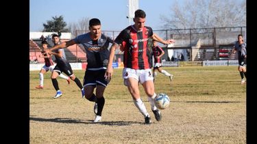 Douglas dejó pasar en el Miguel Morales la chance de seguir sumando. Douglas dejó pasar en el Miguel Morales la chance de seguir sumando.