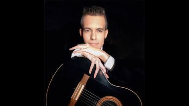 Fin de semana en Pergamino. Este sábado Joaquín Medrán festeja sus 31 años con la guitarra, acompañado por Cacho Falcón, Jorge Hauad, Pablo Sosa y Gustavo Gorbarán. Fin de semana en Pergamino. Este sábado Joaquín Medrán festeja sus 31 años con la guitarra, acompañado por Cacho Falcón, Jorge Hauad, Pablo Sosa y Gustavo Gorbarán.