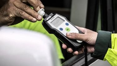 alcohol cero: multas millonarias y retiro de licencia para quienes no quieran hacer el test alcohol cero: multas millonarias y retiro de licencia para quienes no quieran hacer el test