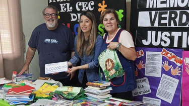 El Centro Educativo Complementario (CEC) N° 805 de la localidad de Santa Lucía concretó una histórica vinculación institucional con la asociación internacional sin fines de lucro Escuelas sin Fronteras, mediante la cual recibió una importante donación de materiales pedagógicos y recursos económicos destinados a fortalecer su labor comunitaria. El Centro Educativo Complementario (CEC) N° 805 de la localidad de Santa Lucía concretó una histórica vinculación institucional con la asociación internacional sin fines de lucro Escuelas sin Fronteras, mediante la cual recibió una importante donación de materiales pedagógicos y recursos económicos destinados a fortalecer su labor comunitaria.