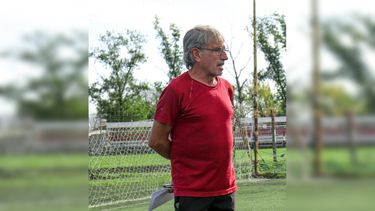 Daniel Polo encabeza el desafío de volver a poner a Pergamino en el mapa futbolístico nacional. Daniel Polo encabeza el desafío de volver a poner a Pergamino en el mapa futbolístico nacional.