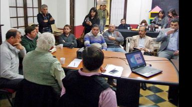 Los secretarios municipales y directores del Ministerio se reunieron en la ciudad de Rojas.  (PRENSA MUNICIPALIDAD)