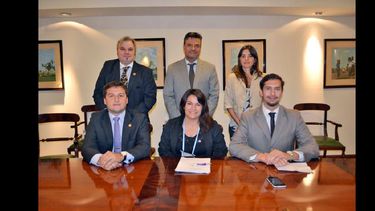 Referentes de la Faca y del Colegio de Abogados de Pergamino estrecharon lazos durante la jornada.  (LA OPINION)